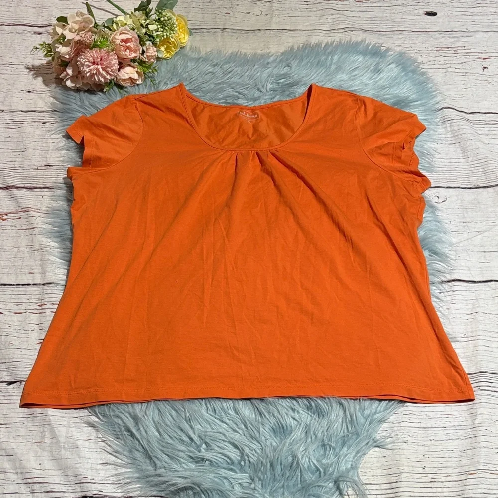 L.L. Bean Women's Vibrant Orange Short Sleeve Tee sz XL - Picture 1 of 7